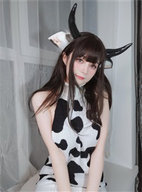 Miss Coser, Silver 81 NO.110, February 2022, 2022-02-04, Dairy Girl 4(1)